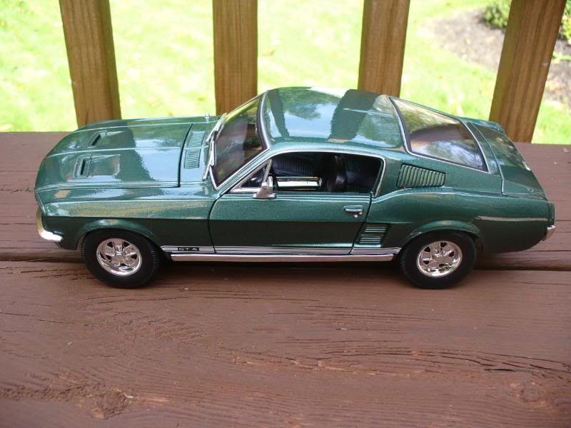 maisto 1967 ford mustang gta fastback